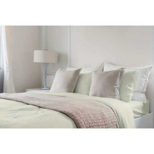 Luxuriously Soft 100% Viscose Derived from Bamboo 4-Piece Sheet Set, Oeko-TEX Certified, Queen – Cr??me